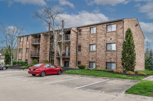 7231 Creekview Dr, Colerain Twp, OH, 45247-3032 | Card Image