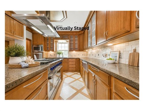 920 Grove Rd, Clear Lake Shores, TX, 77565-2505 | Card Image