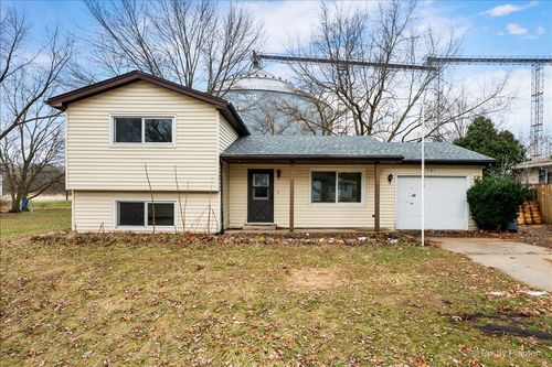 131 Bullard St, Poplar Grove, IL, 61065-8401 | Card Image