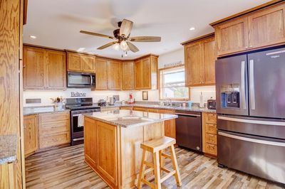 W6651 Farmers Grove Road, House other with 5 bedrooms, 3 bathrooms and null parking in New Glarus WI | Image 3