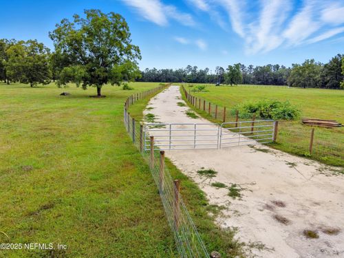 11242 Hogan Rd, Live Oak, FL, 32060 | Card Image