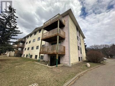 211 - 7801 98 St, Condo with 2 bedrooms, 1 bathrooms and 1 parking in Peace River AB | Image 1