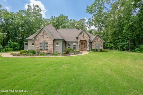 568 Woodford Dr, Hernando, MS, 38632 | Card Image