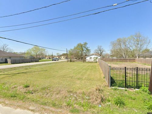 9803 Signet St, Houston, TX, 77029-4243 | Card Image