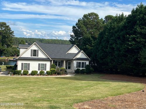 127 Shaw Dr, West End, NC, 27376 | Card Image
