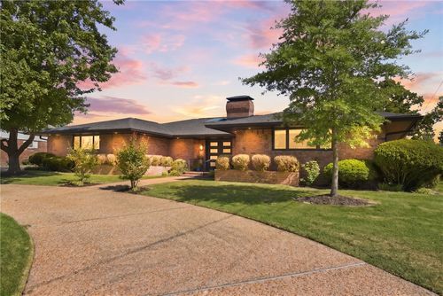 506 W Lakeview Dr, Springdale, AR, 72764-2518 | Card Image