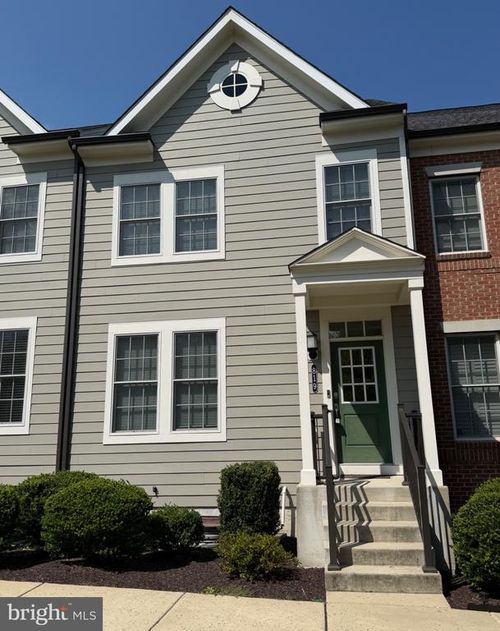 819 Herman Way, SYKESVILLE, MD, 21784-7987 | Card Image