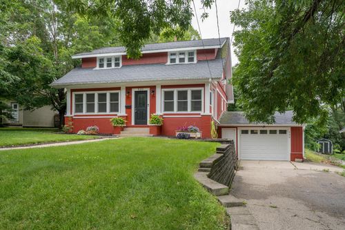 520 3rd St S, Waterville, MN, 56096-1418 | Card Image