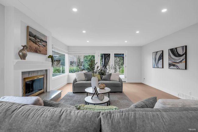 4030 Ripple Rd, House other with 4 bedrooms, 3 bathrooms and 4 parking in West Vancouver BC | Image 25