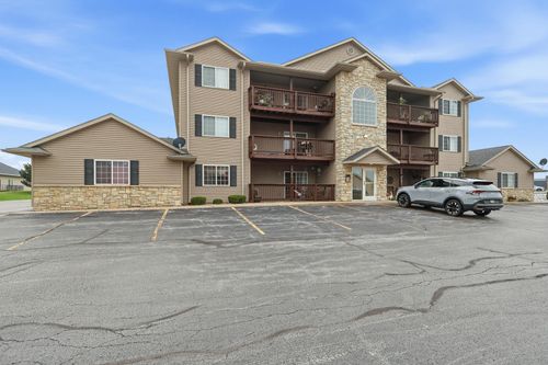 101-3209 S 16th Avenue, Eldridge, IA, 52748 | Card Image
