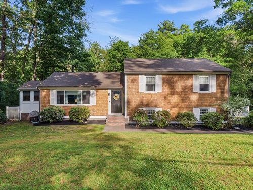62 Juniper Rd, Andover, MA, 01810-2833 | Card Image