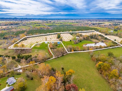 1 Seaman Rd, Peebles, OH, 45660-9227 | Card Image