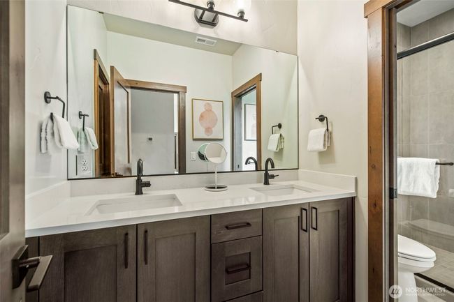 Upstairs hall bathroom serves the bunk room and the 2nd bedroom | Image 16