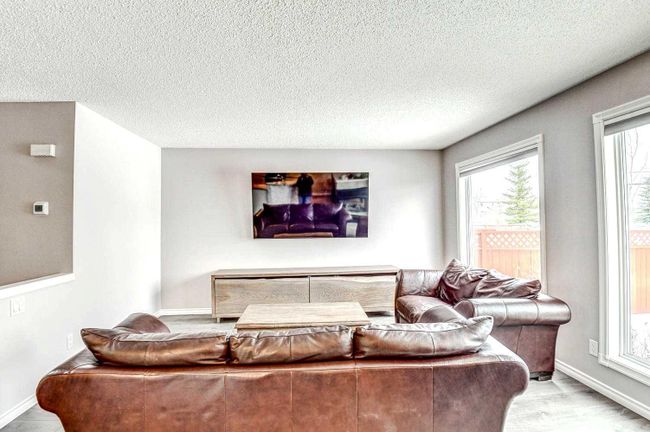 116 Bridlewood Circle Sw, Home with 3 bedrooms, 3 bathrooms and 4 parking in Calgary AB | Image 13