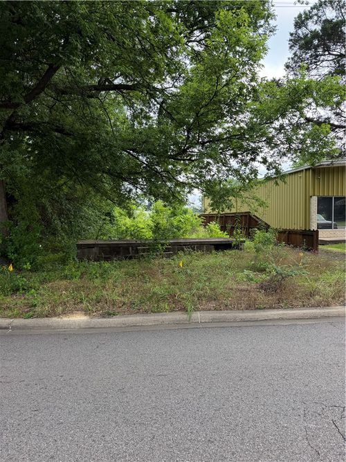 820 2nd St, Russellville, AR, 72801-4902 | Card Image