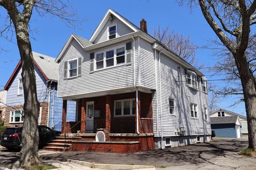 140 Lyme St, Malden, MA, 02148-5818 | Card Image
