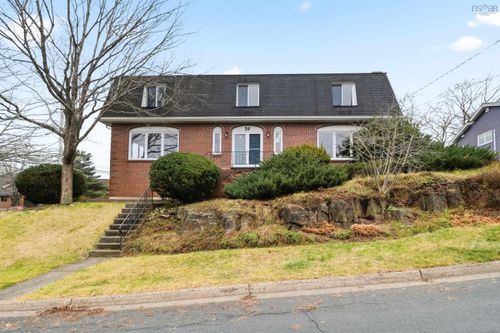 26 Downs Ave, Halifax, NS, B3N2Z2 | Card Image