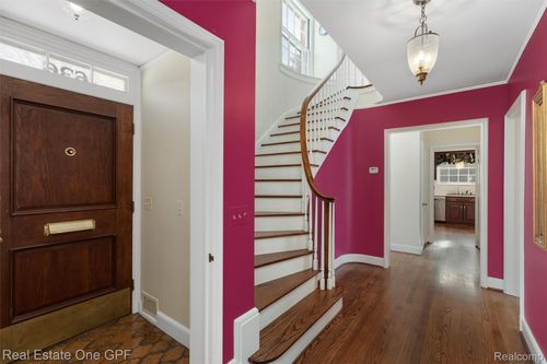 636 Middlesex Rd, Grosse Pointe Park, MI, 48230-1740 | Card Image