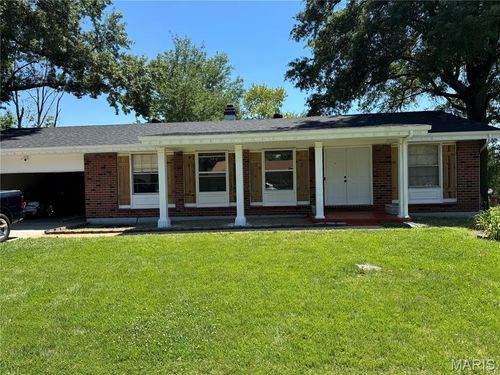 4308 Sulla Dr, Florissant, MO, 63033-7030 | Card Image