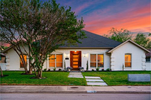 7246 Arbor Oaks Dr, Dallas, TX, 75248-2202 | Card Image