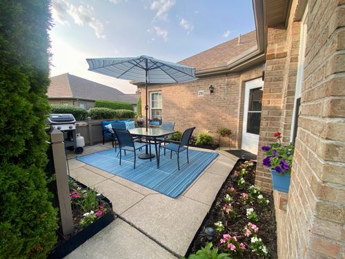 251 Windemere Cir, Westerville, OH, 43082-6351 | Card Image
