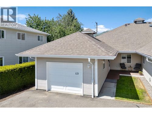 121-900 5 Ave Sw, Salmon Arm, BC, V1E1L2 | Card Image