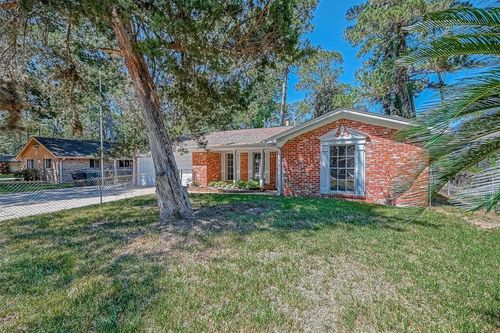 211 Loon River Dr, Huffman, TX, 77336-2840 | Card Image