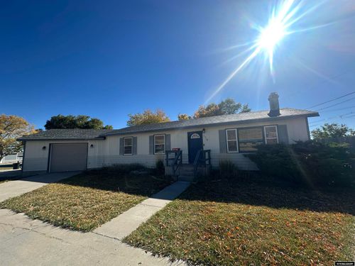 1318 Arizona St, Rawlins, WY, 82301-4570 | Card Image