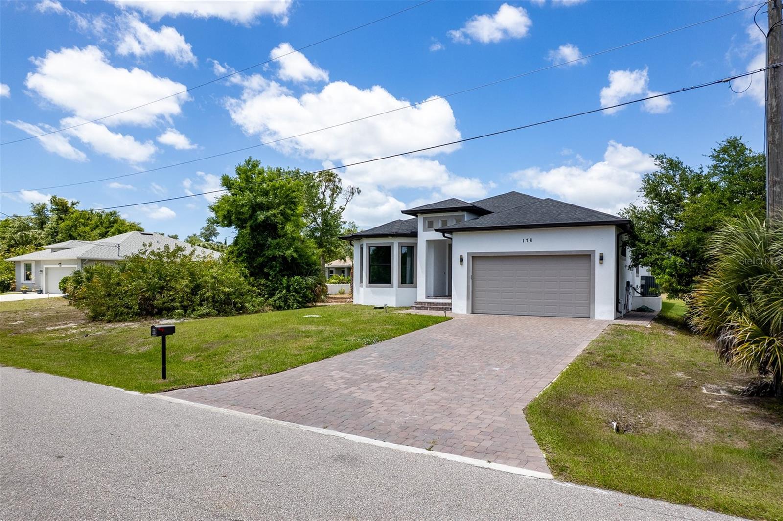 Residential in ROTONDA WEST 4