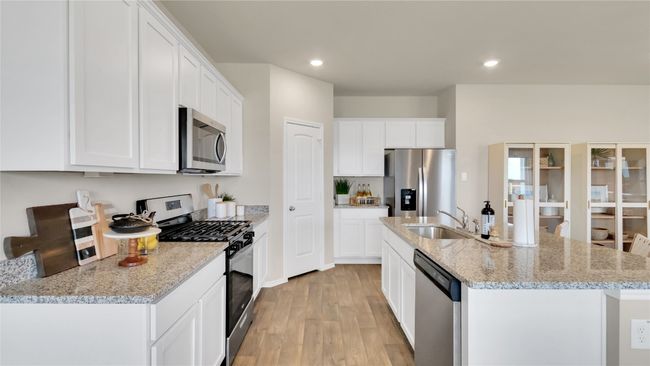 154 Sandringham Loop, House other with 4 bedrooms, 3 bathrooms and 2 parking in Uhland TX | Image 13