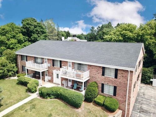 149 Linden Ln, Thiensville, WI, 53092-1222 | Card Image