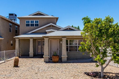 521 E Mountain View Rd, Phoenix, AZ, 85020-2039 | Card Image
