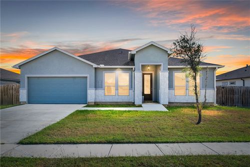 103 Foxtail Palm Dr, Portland, TX, 78374-1109 | Card Image