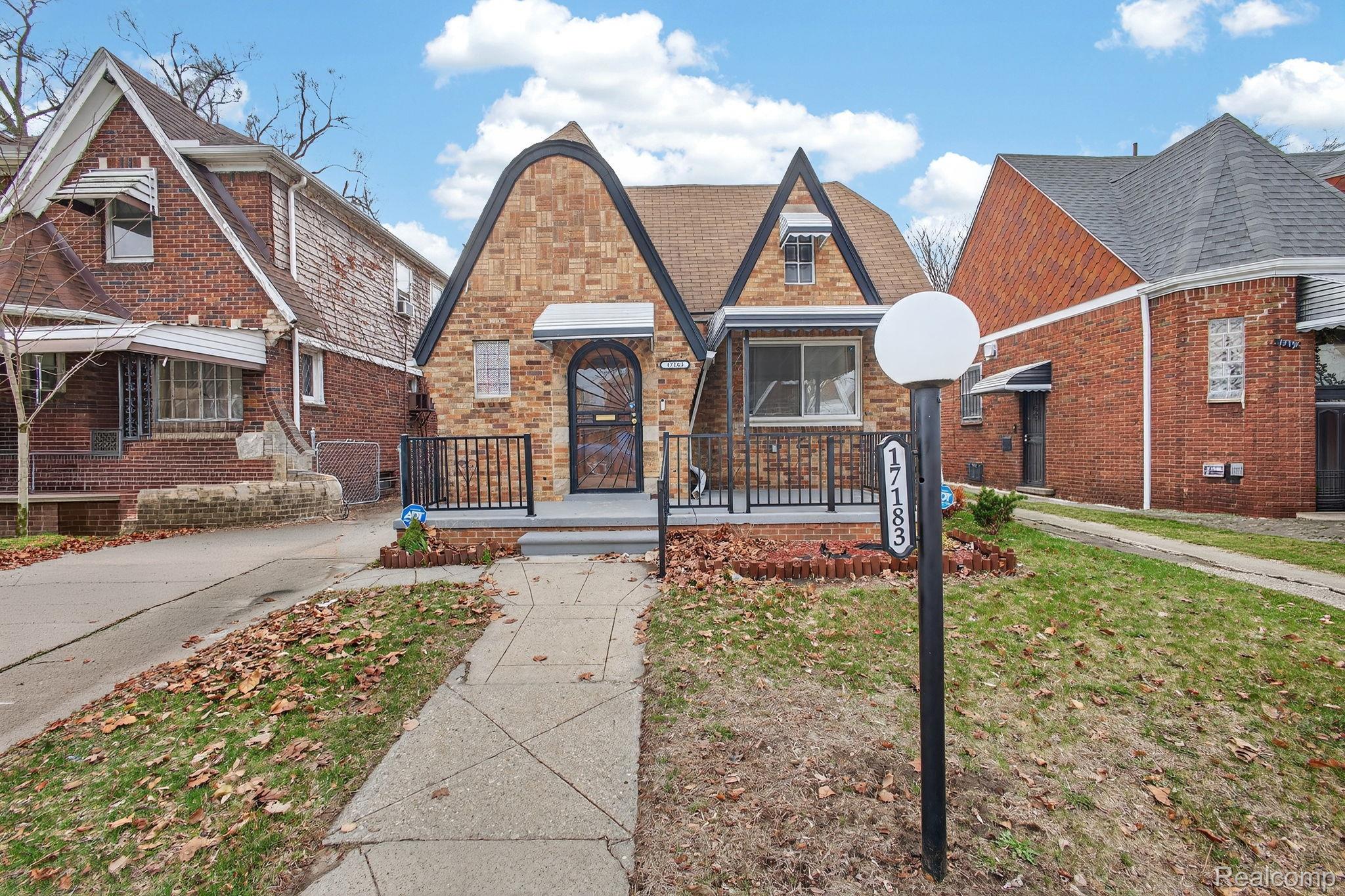 Residential in Detroit 4