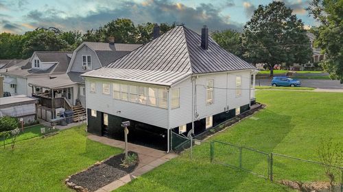 1127 Montrose Ave Se, Roanoke, VA, 24013-1906 | Card Image