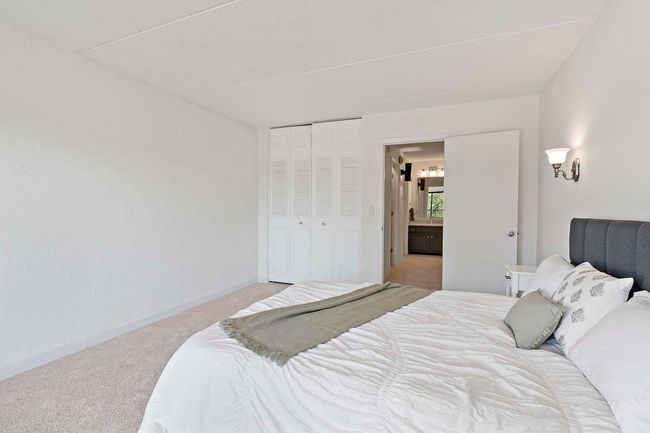 Spacious bedroom | Image 15