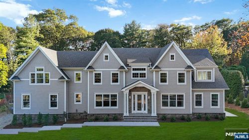 520 Clinton Ave, Wyckoff, NJ, 07481-1432 | Card Image