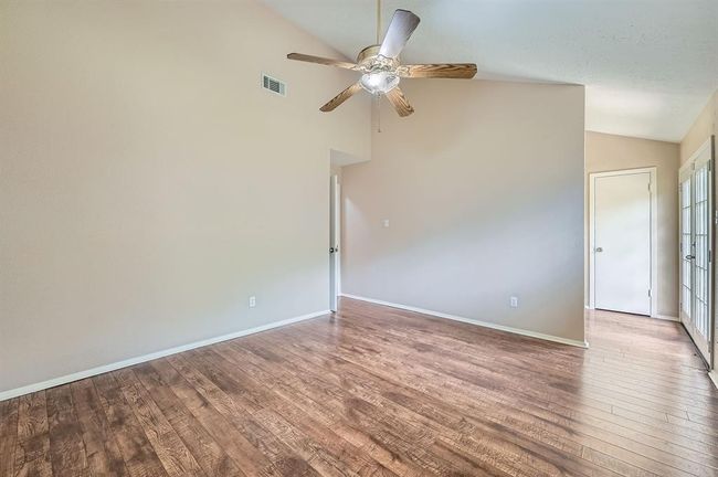 Primary Bedroom | Image 12