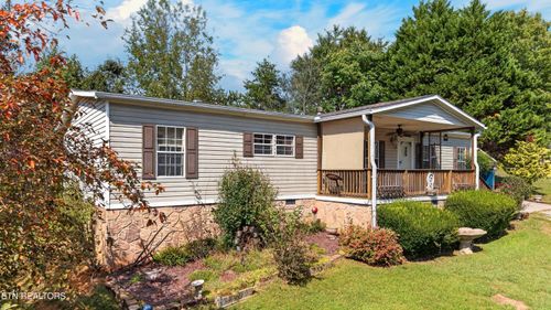237 Mountain Meadows Dr, New Market, TN, 37820-5270 | Card Image