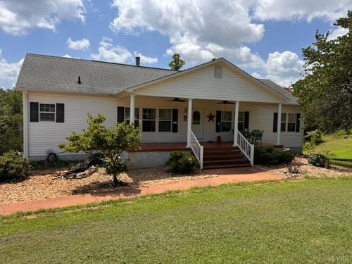 384 Reservoir View Dr, Pittsville, VA, 24139-3405 | Card Image