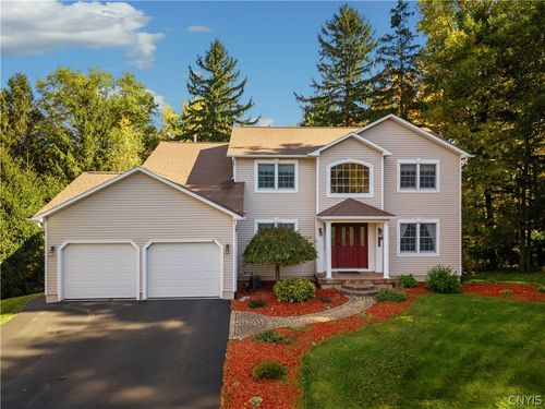 135 Peridot Dr, Syracuse, NY, 13219-3414 | Card Image