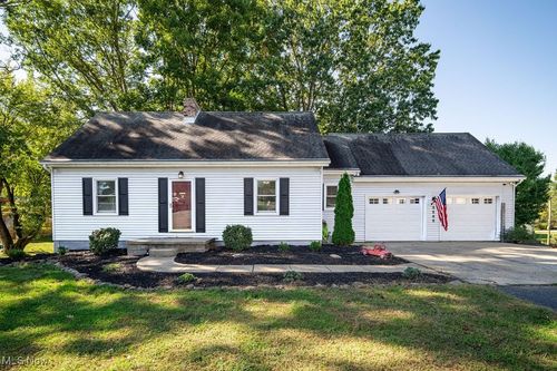 3245 Circle Ct, Zanesville, OH, 43701-1526 | Card Image