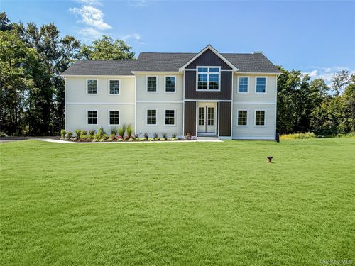 7 Montgomery Ct, Walden, NY, 12586 | Card Image