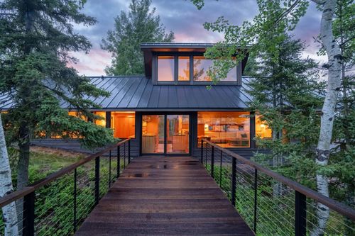 5725 Illgen Pnes, Silver Bay, MN, 55614 | Card Image