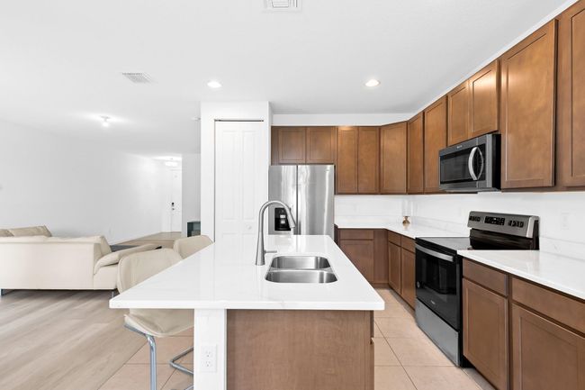 193 Nw 36 Th Ave, House other with 3 bedrooms, 3 bathrooms and null parking in Pompano Beach FL | Image 8
