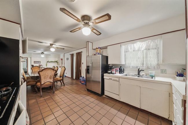 220 Brand Ln, House other with 3 bedrooms, 2 bathrooms and null parking in Stafford TX | Image 28