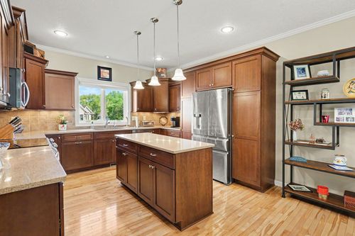 2209 Carter Ct, Northfield, MN, 55057-3541 | Card Image