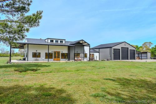 986 N 4430 Rd, Valliant, OK, 74764-5375 | Card Image