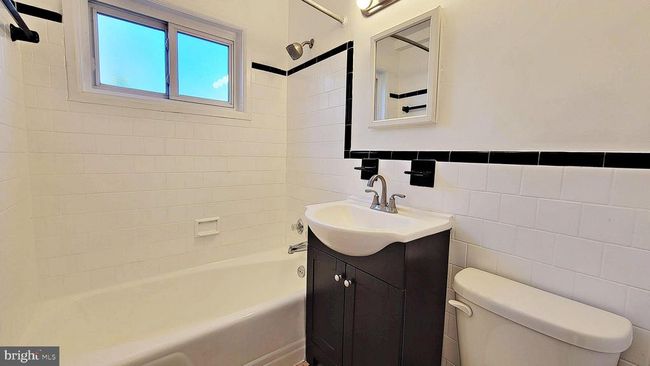 APT-1 - 2301 6 Th St S, Condo with 3 bedrooms, 2 bathrooms and null parking in ARLINGTON VA | Image 10