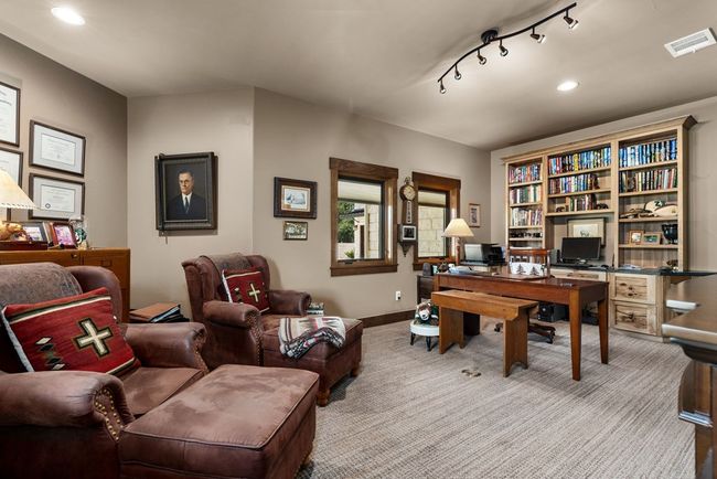 115 Trophy Oak Pt, Home with 5 bedrooms, 5 bathrooms and 3 parking in Fredericksburg TX | Image 28
